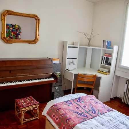 Apartment Hospital-elegant Flat With Terrace