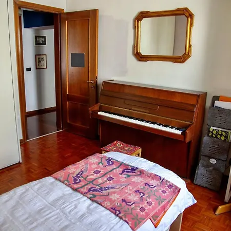 Hospital-elegant Flat With Terrace